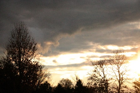 nov_sunset_cloudy.jpg